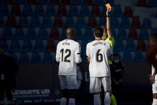  萨索洛黑马成色足，爆冷击败劲旅搅乱格局