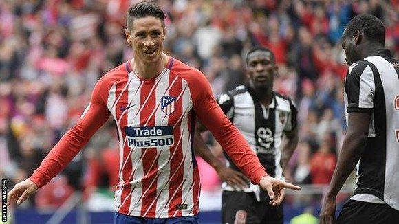  弗赖堡主帅续约至2025，青训体系再添潜力新秀  