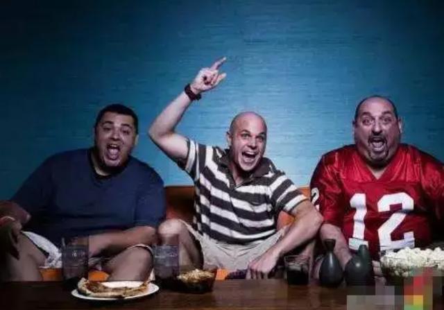  南安普敦降级警报解除，老板呼吁球迷支持重建计划  